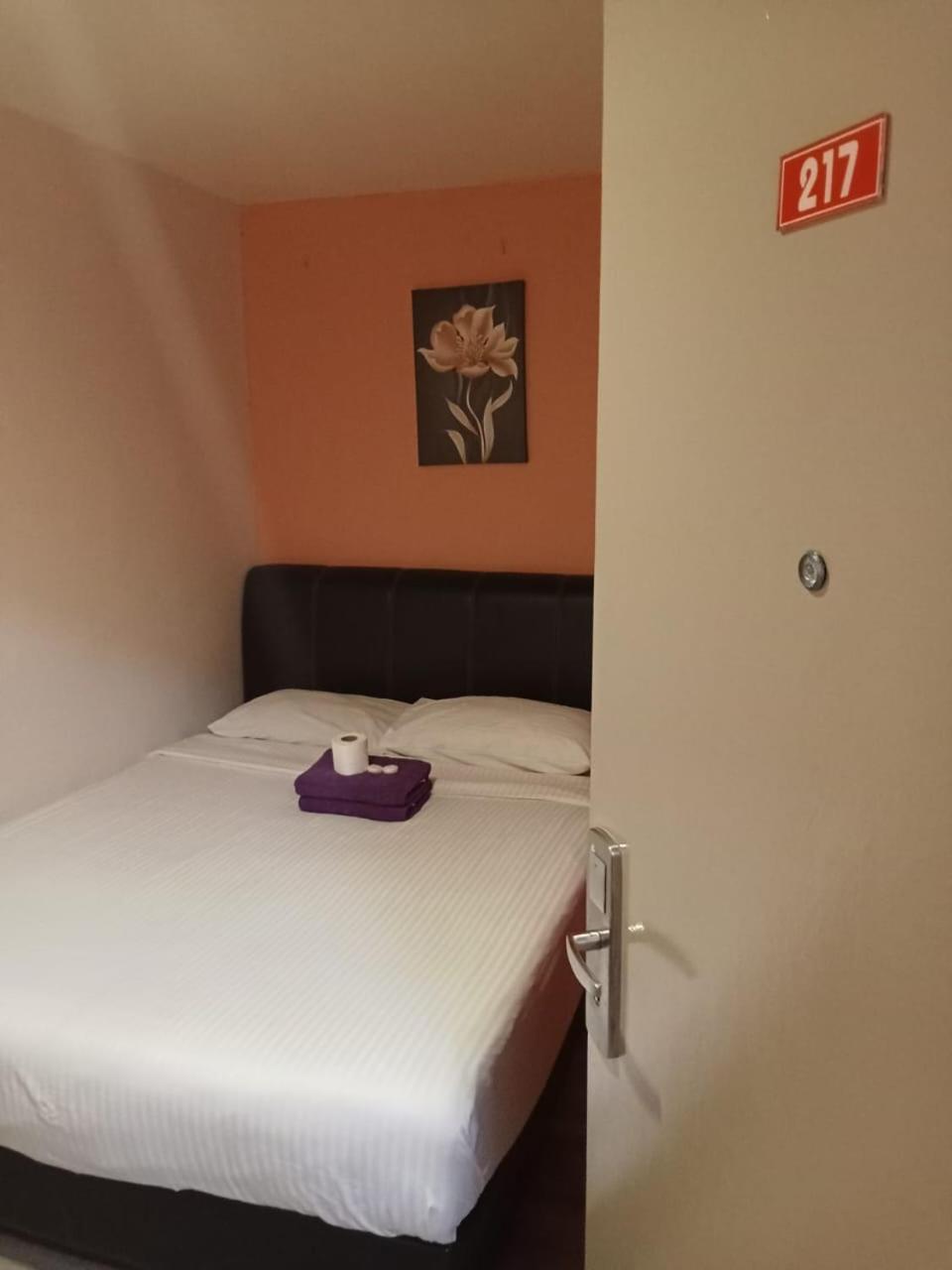 33 Star Hotel By The Awinka Group Of Management كوالالمبور المظهر الخارجي الصورة